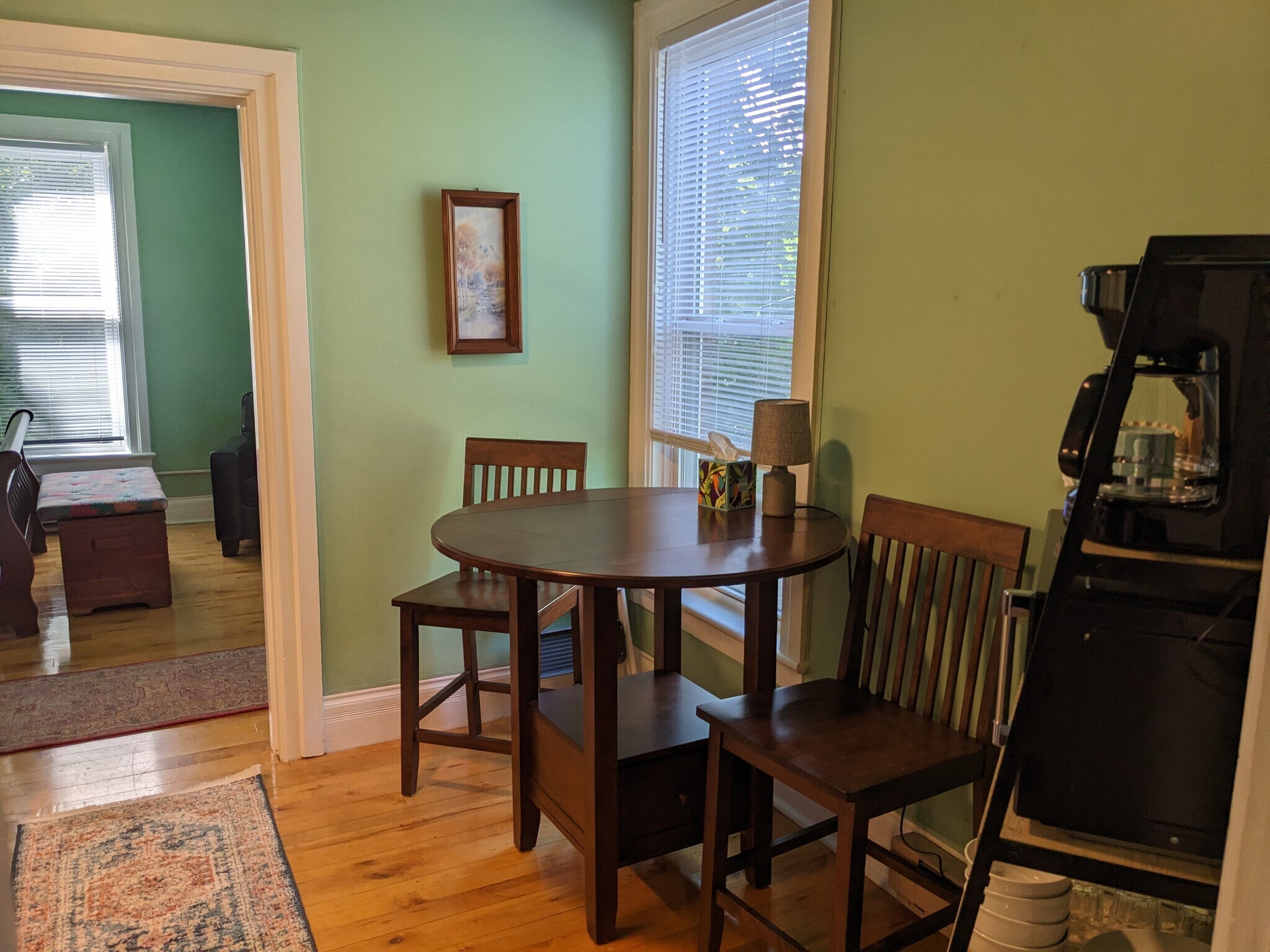 Building Photo - 423 Budd St