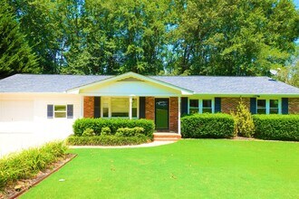 Building Photo - 115 Konnarock Cir