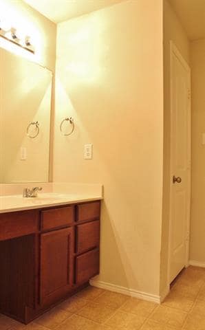 Building Photo - 229 Colt Dr