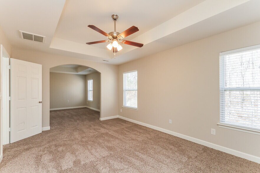Building Photo - 11703 Sweetbriar Ridge Dr