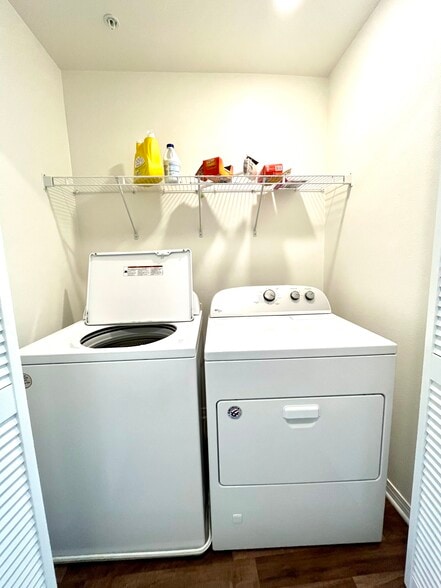 laundry - 14045 Pearl Ln