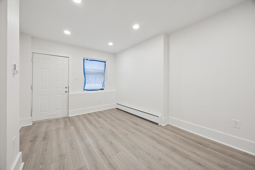 Building Photo - 3247 N Marston St