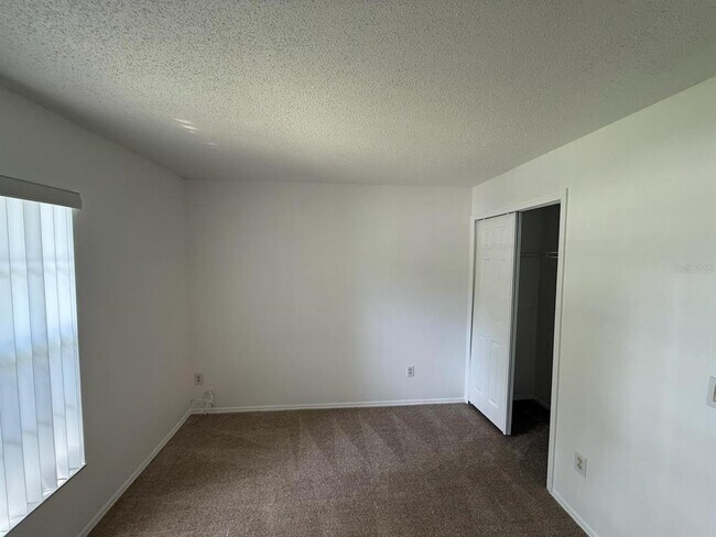 Building Photo - 13531 Summerton Dr