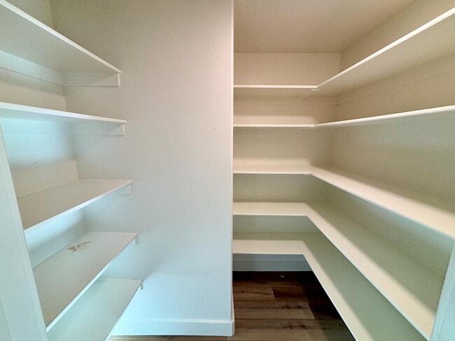Building Photo - 638 E 360 S