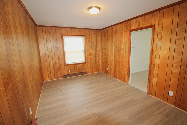 Building Photo - Freshly Updated 3-Bedroom Ranch with New Carpet & Paint