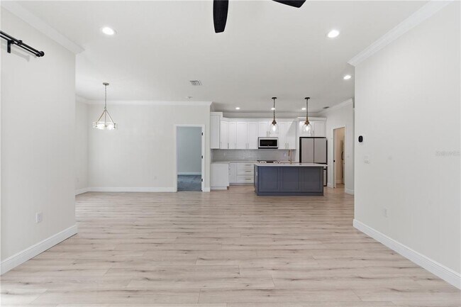 Building Photo - 3944 Watson Dr