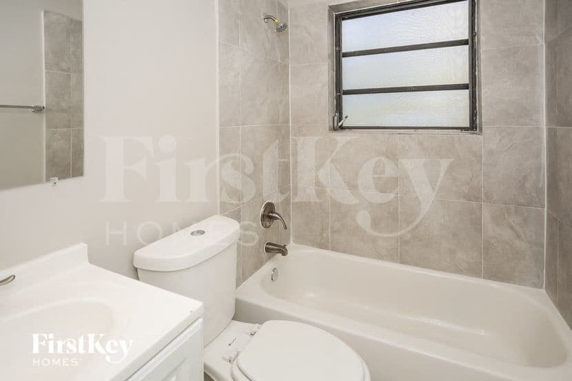 Building Photo - 3751 NW 170th St