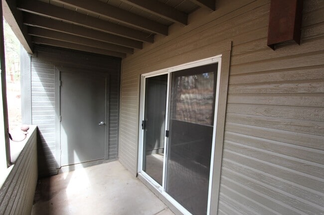 Building Photo - Price Improvement - Arbors Condo Near NAU | 1 Bed / 1 Bath | Hardwood Floors | Private Balcony