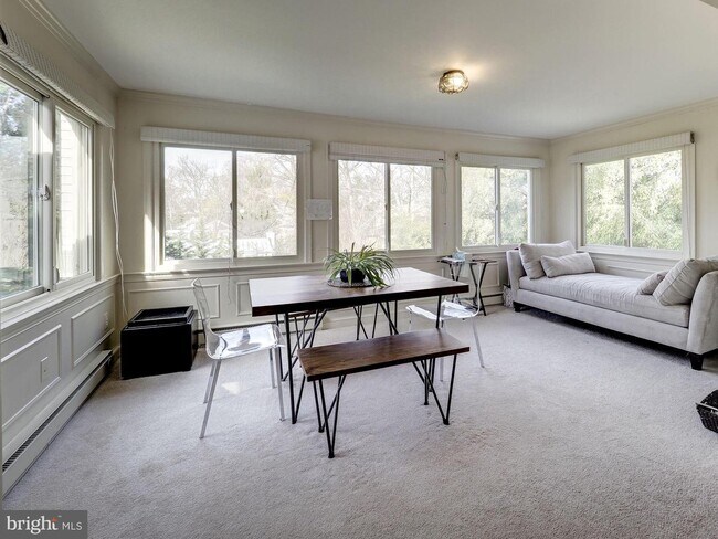 Building Photo - 2242 46th St NW