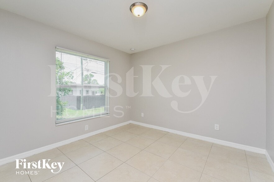 Building Photo - 8064 Winged Foot Dr