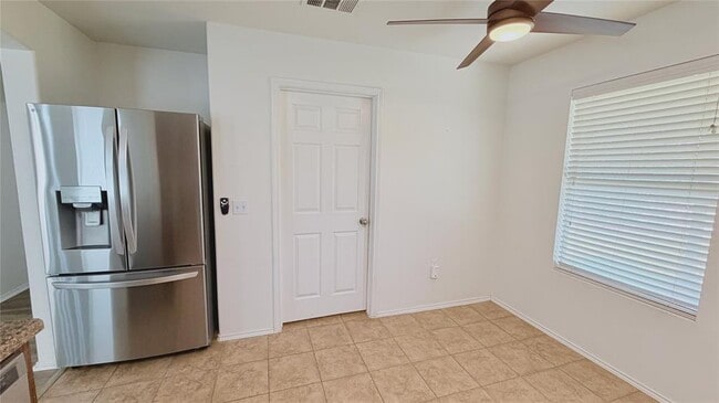 Building Photo - 5713 Nelson Oaks Dr