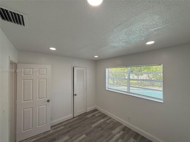 Building Photo - 2161 NW 26th Ave