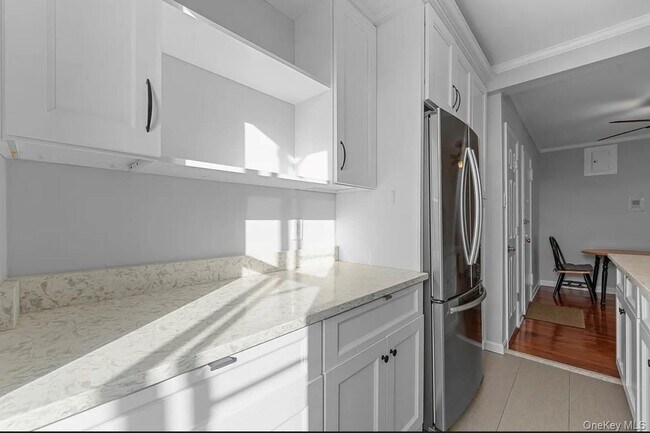 Building Photo - 48-21 40th St