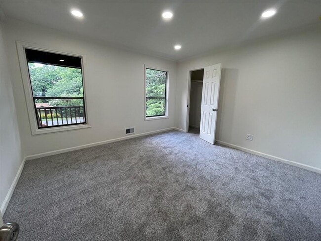 Building Photo - 106 Spring Way