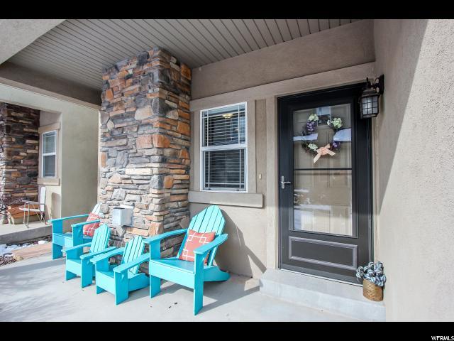 Building Photo - Split Mountain Town House #I