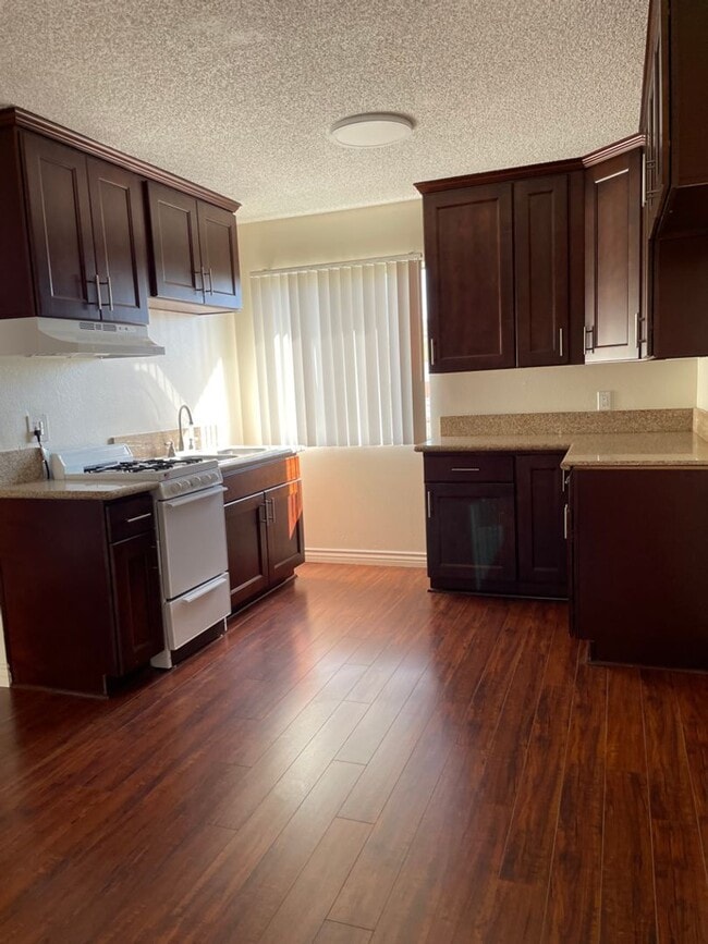 Interior Photo - Palmer Apartments