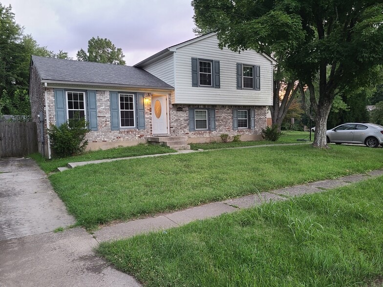 Building Photo - 6604 Birchline Blvd