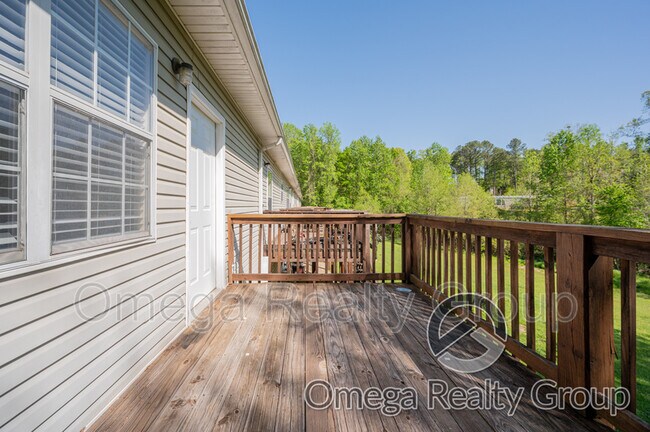 Building Photo - 484 Grey Hill Rd