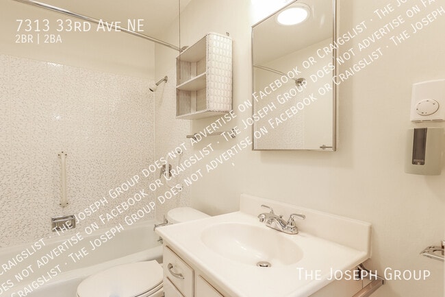 Building Photo - 7313 33rd Ave NE