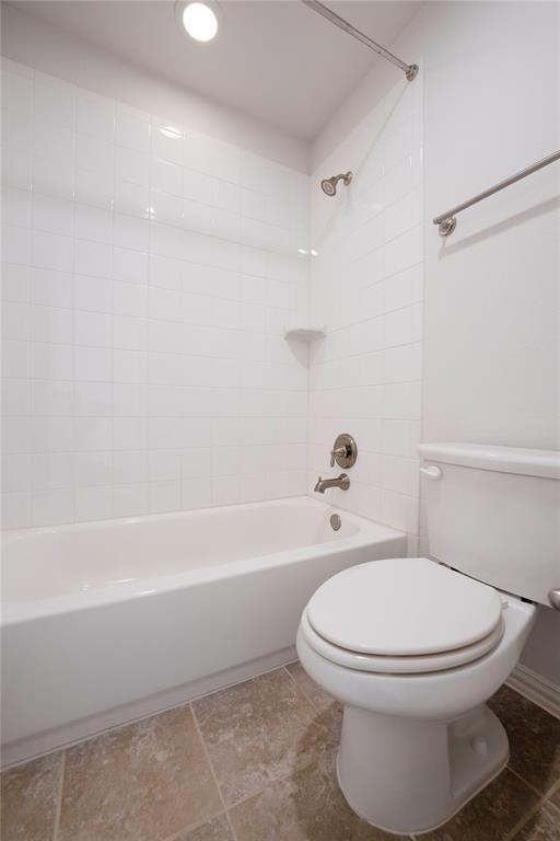 Building Photo - 2533 Milan Meadows Dr