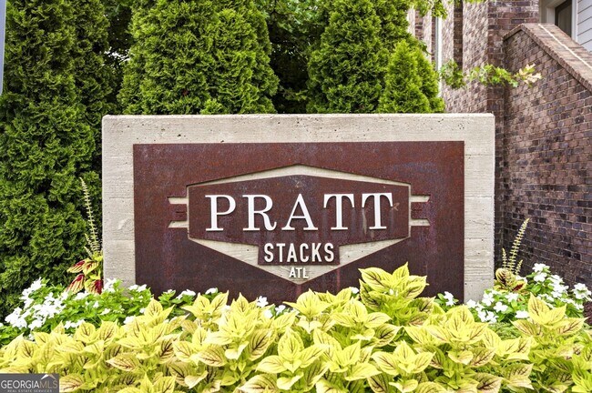 Building Photo - 395 Pratt Dr SE