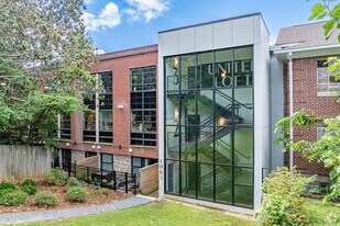 Building Photo - 1065 United Ave SE