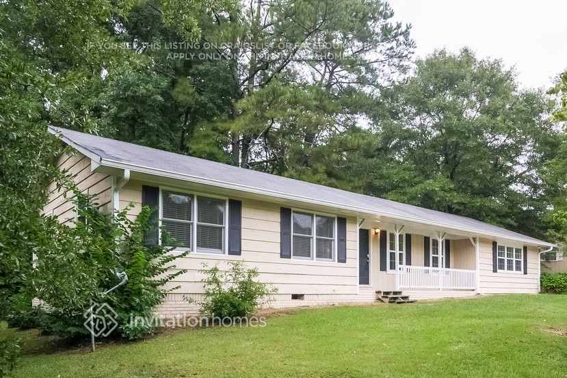 Building Photo - 2396 Shire Ct