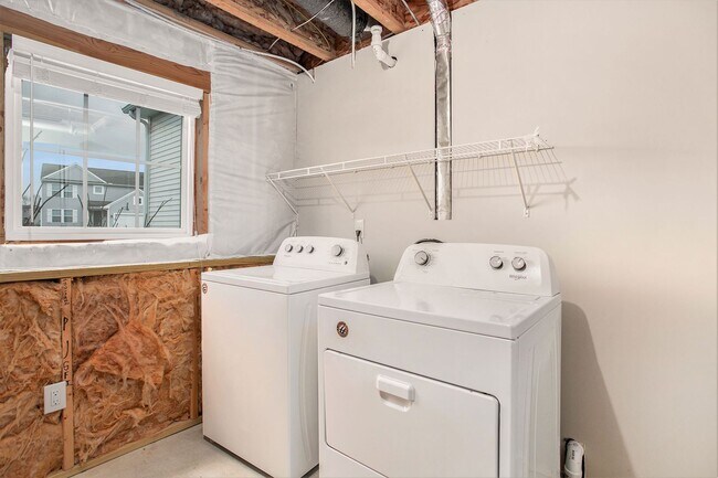 Building Photo - Beautiful Neighborhood with Newer Home for Lease