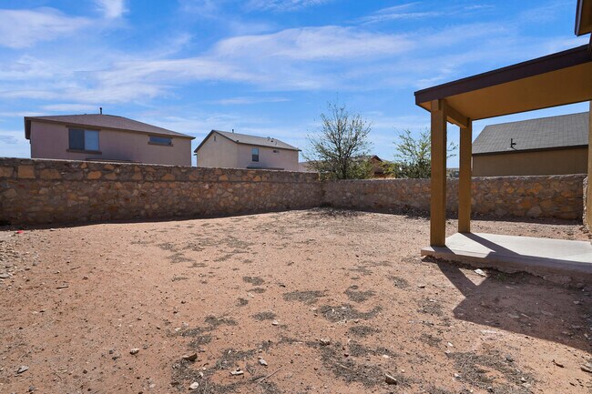 Building Photo - 14656 Friesian Trail