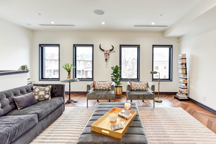 Building Photo - 1349 Randolph St NW