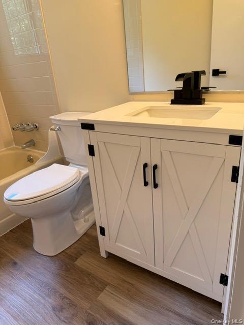 Building Photo - 276 Temple Hill Rd