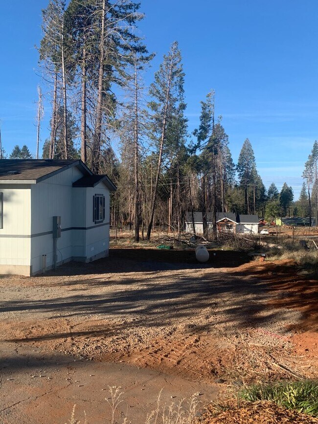 Building Photo - Magalia Home for rent, 3bed 2bath, enclose...