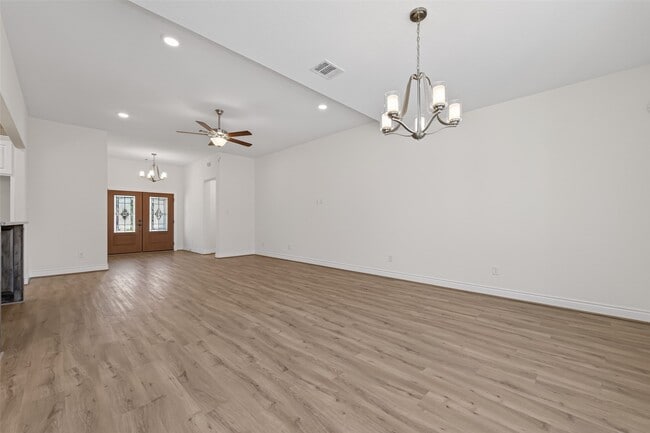 Building Photo - 12879 Oak Barrel Rd