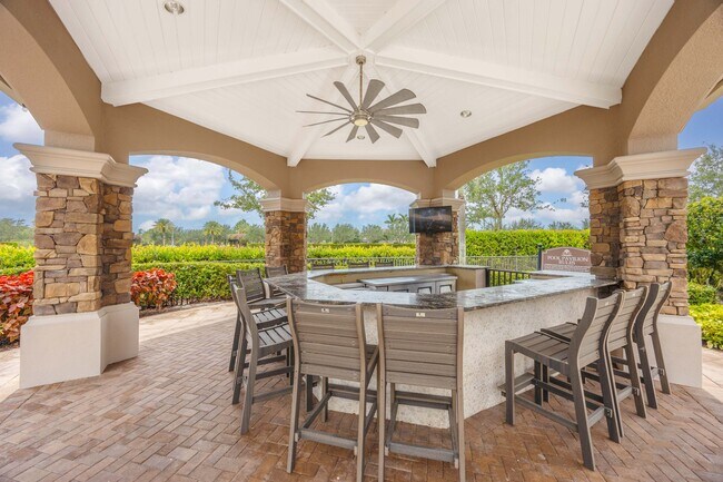 Building Photo - 2875 Cinnamon Bay Cir