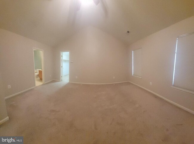 Building Photo - 10105 Cotter Ct