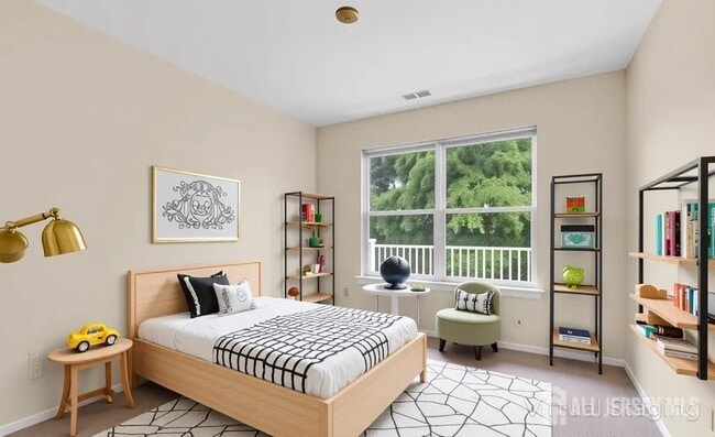 Building Photo - 353 Ventnor Ct