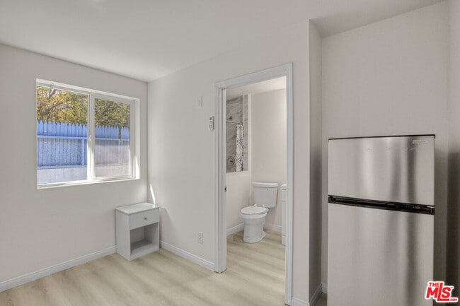 Building Photo - 7705 Baird Ave