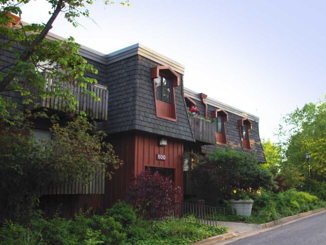 Building Photo - 104 Clinkscales Rd
