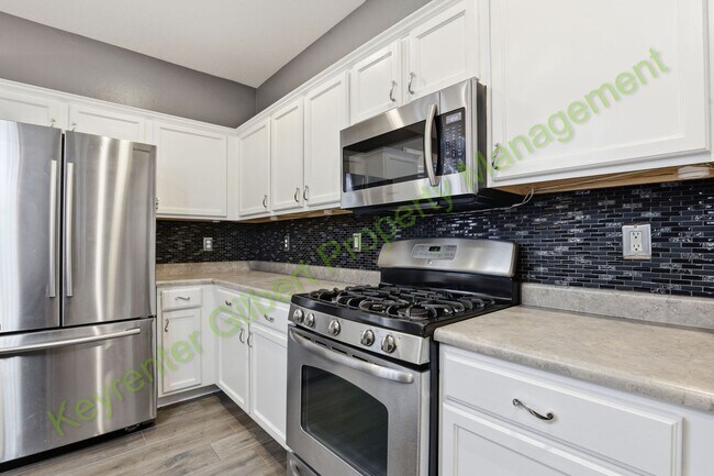 Building Photo - Enjoy Arizona Living in This Gilbert Home with Private Pool