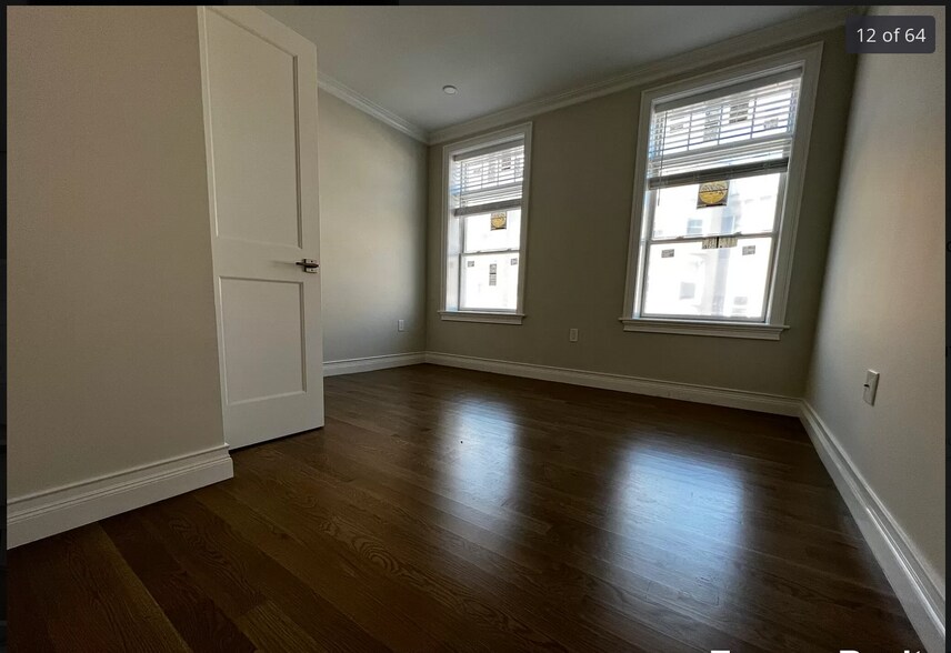 Building Photo - 14 Mount Hood Rd