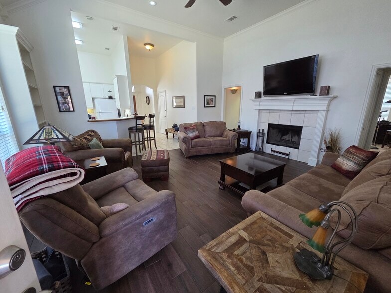 Living room - 2684 Britany Cir