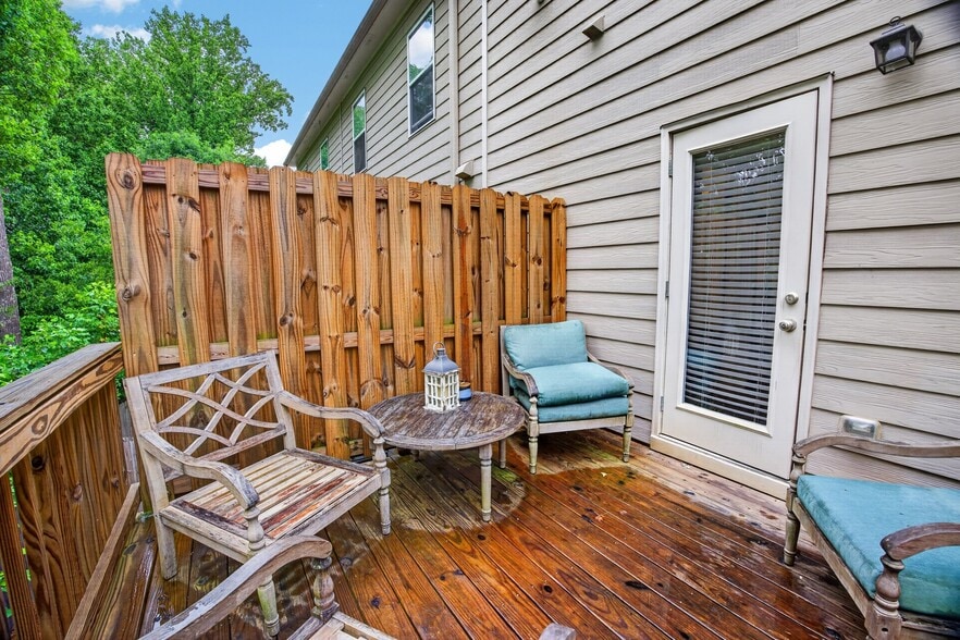 Building Photo - 865 Society Cir
