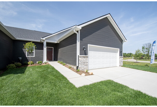 Building Photo - 25 Percy Dr
