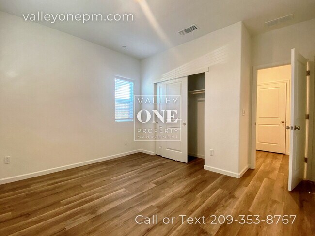 Building Photo - COMING SOON! 4 bedroom, 3 bath, pet-friendly NEWER HOME with Solar