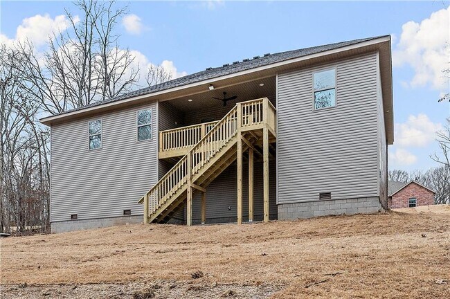 Building Photo - 16 Celtic Dr