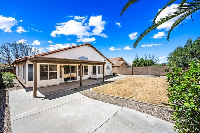 Building Photo - 5240 W Tonto Rd
