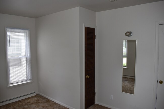 Building Photo - 608 S Franklin St