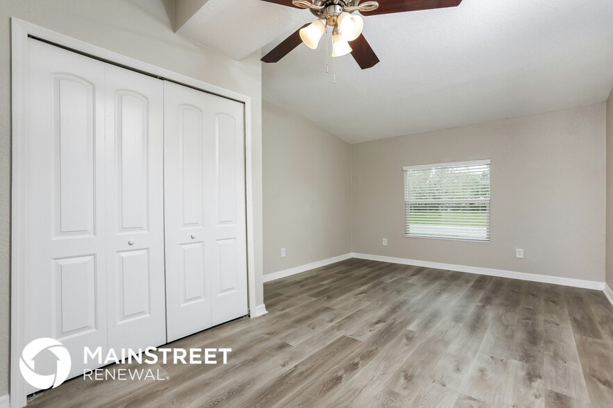 Building Photo - 2428 S Maple Ave