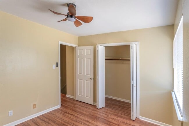 Building Photo - 8809 Dawnridge Cir