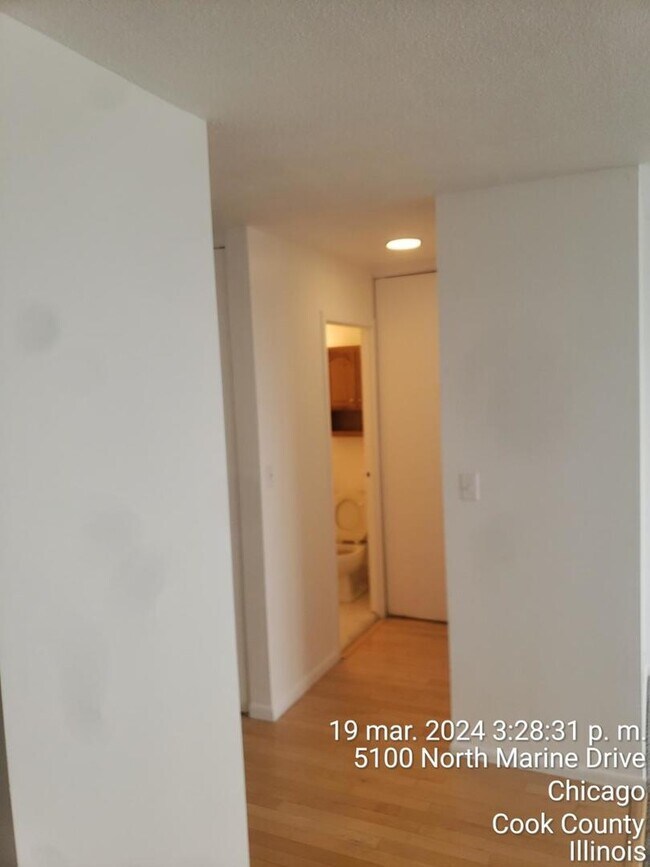 Building Photo - 5100 N Marine Dr